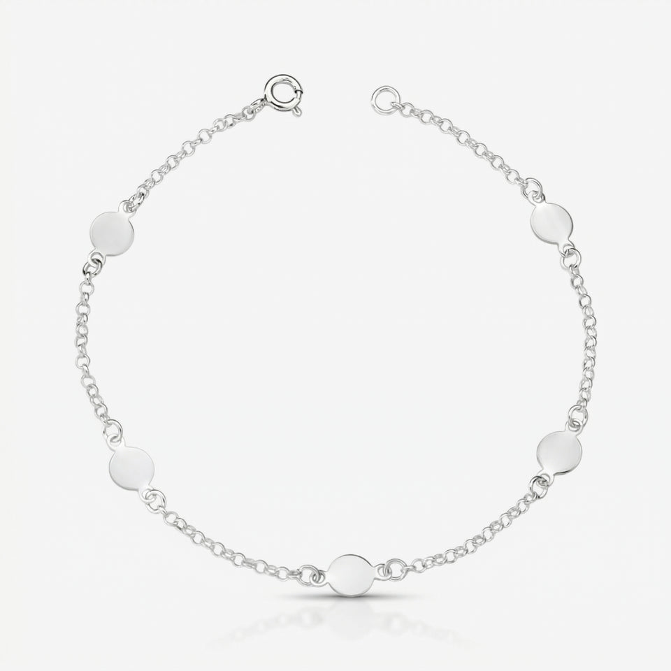 Pulseira Kali em prata 925 com cinco medalhas circulares lisas, corrente elo português 040 e fecho boia com extensor regulável, vista superior